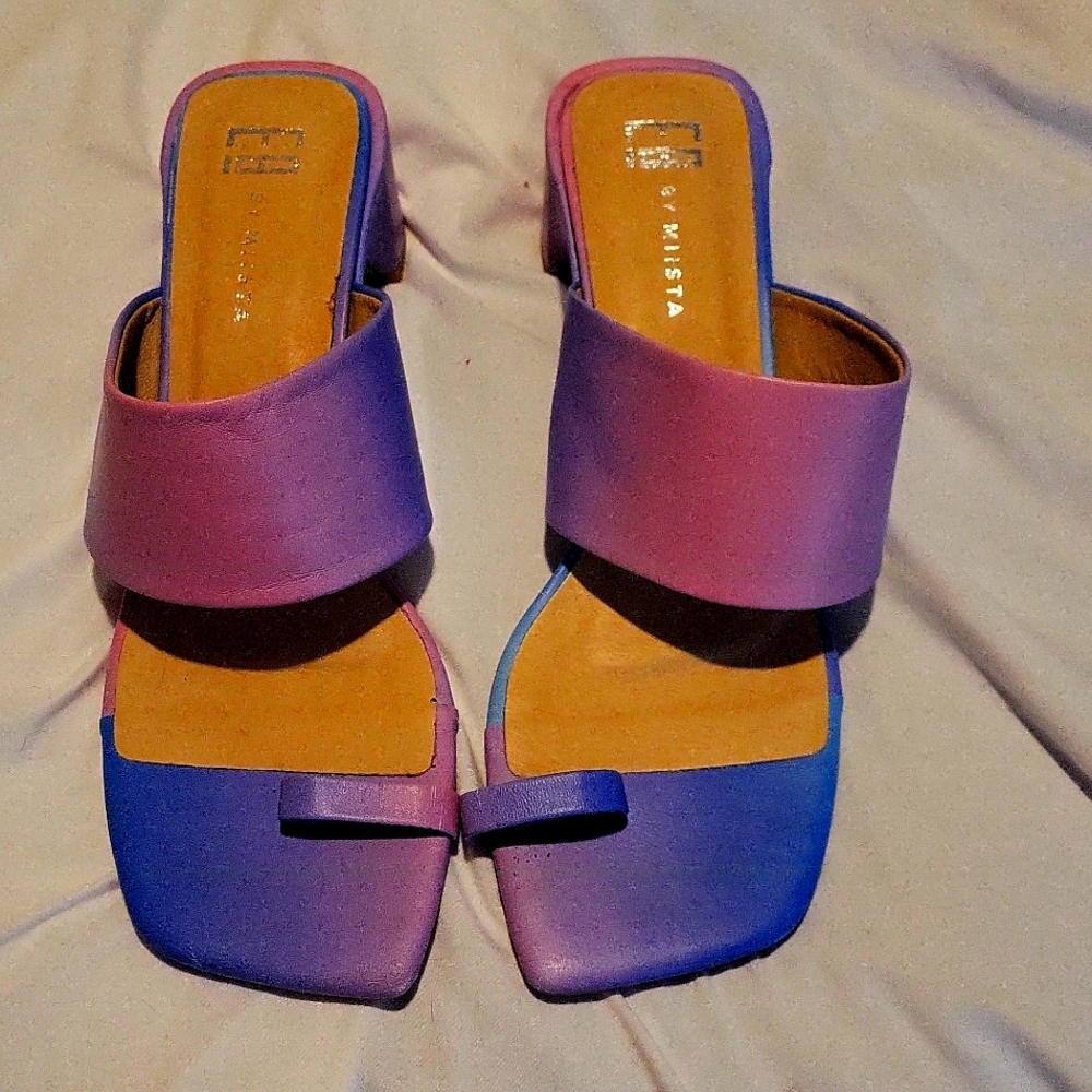 MIISTA purple and blue shoes!